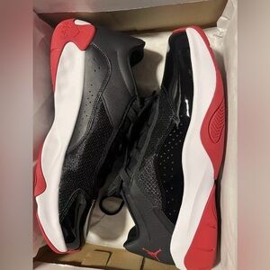 Men’s 12.5 Nike Air Jordan CMFT Low
